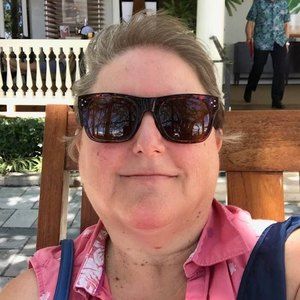 Meet your Posher, Debra